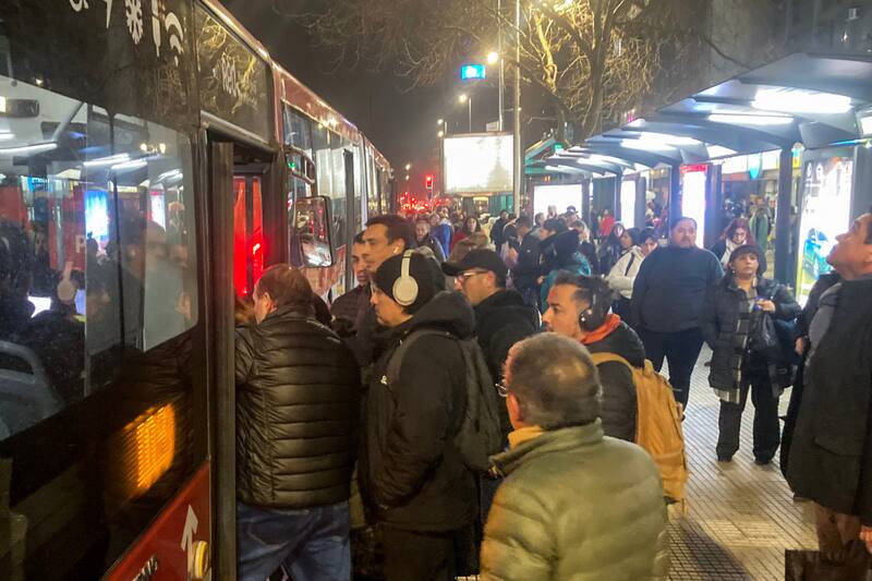 Las 69 interrupciones en el servicio en lo que va del año han causado el colapso de los buses RED y del resto de los medios de transportes durante cada emergencia.