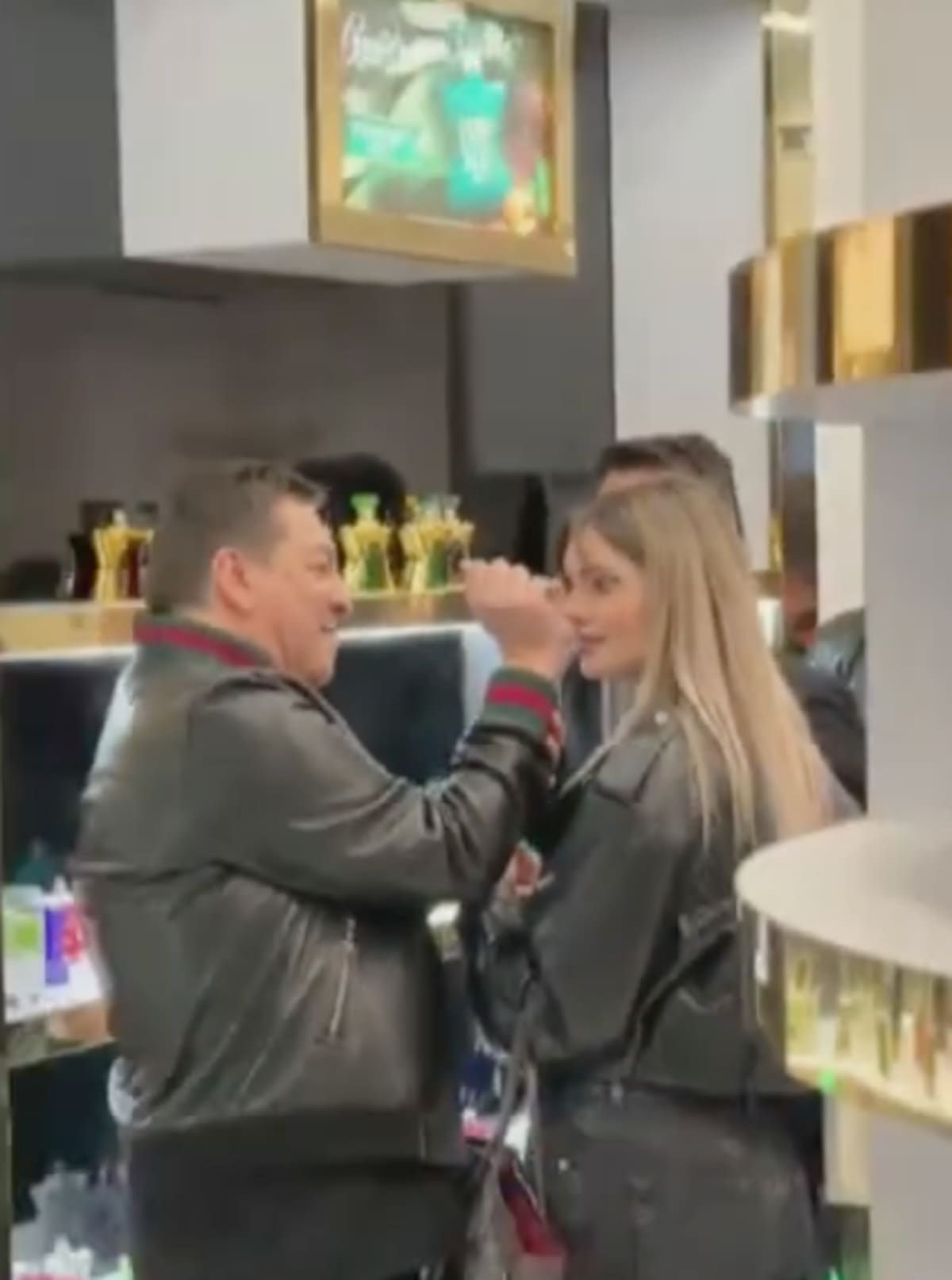 Faloon Larraguibel y Julio César Rodríguez fueron vistos juntos.