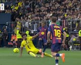 VIDEO | Terrible entrada contra Lamine Yamal: le mostraron roja directa