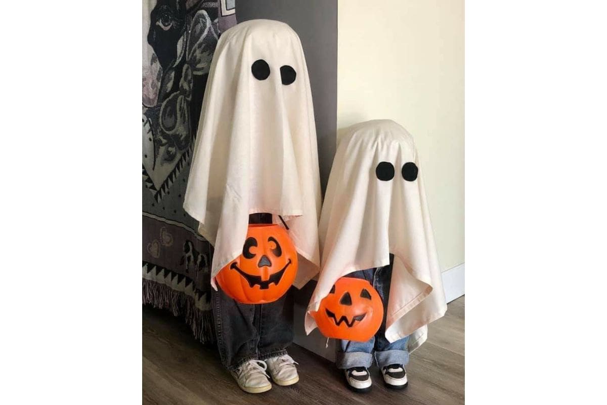 No se necesita incurrir en demasiados gastos para armar un buen disfraz de Halloween.
Créditos: Pinterest.