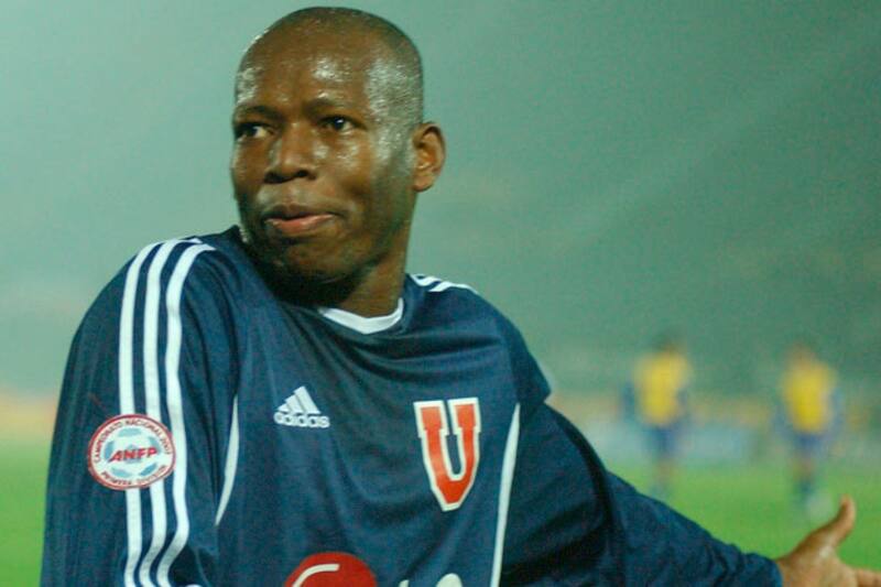 en partido de Universidad de Chile en la temporada 2003.