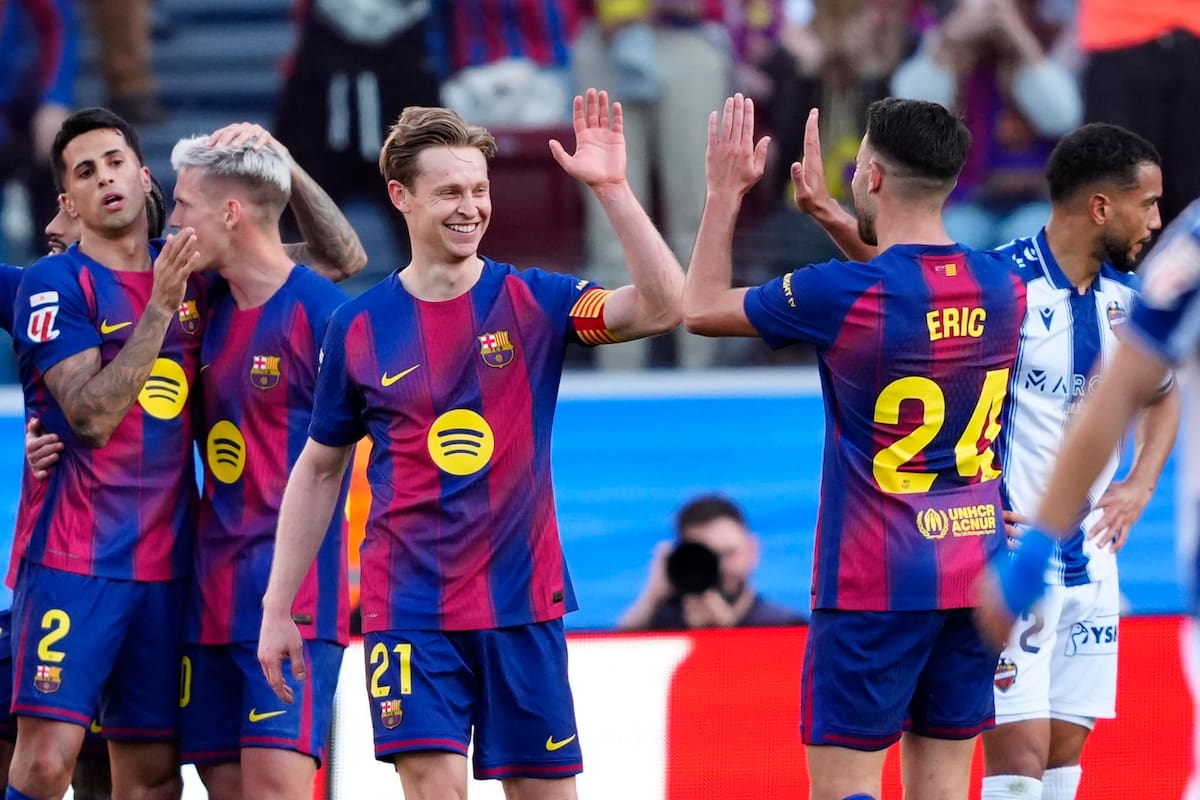 Celebrando el 2-0 hecho por Frenkie de Jong. Foto: EFE.