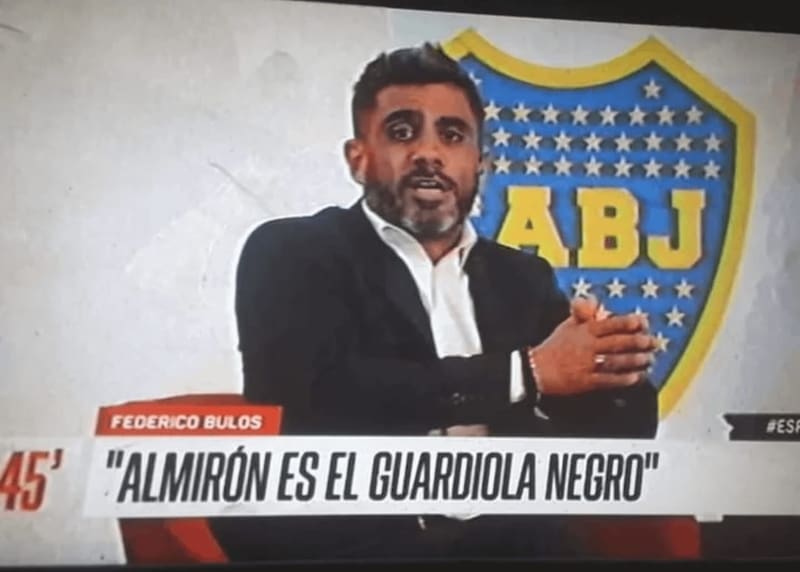 Federico Bulos bautizando a Almirón como el "Guardiola Negro".