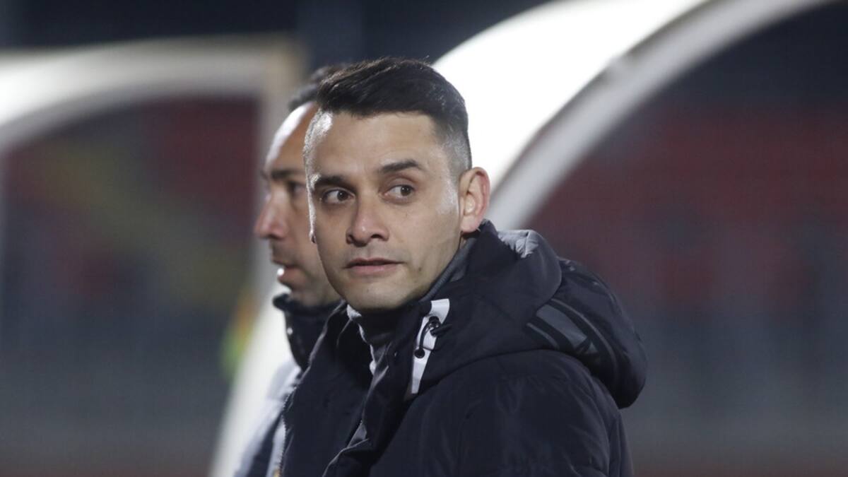 Duró poco más de dos meses: otro DT del fútbol chileno deja su cargo
