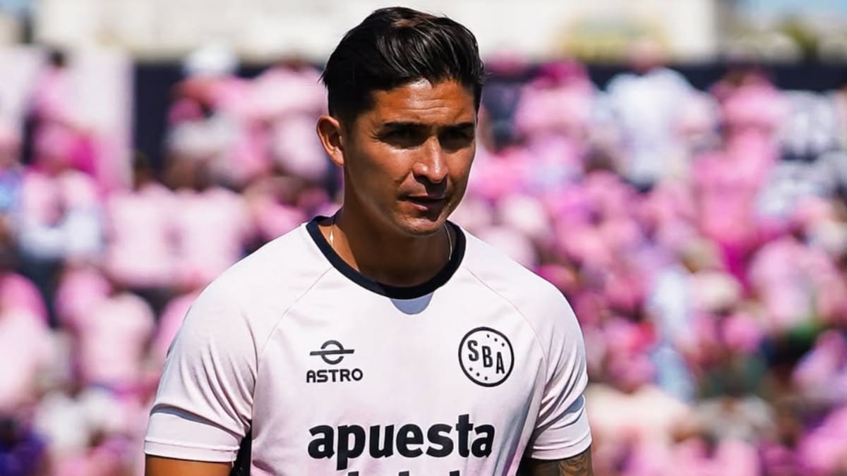 Inminente llegada al fútbol chileno: Felipe Gutiérrez protagoniza feroz polémica en Perú