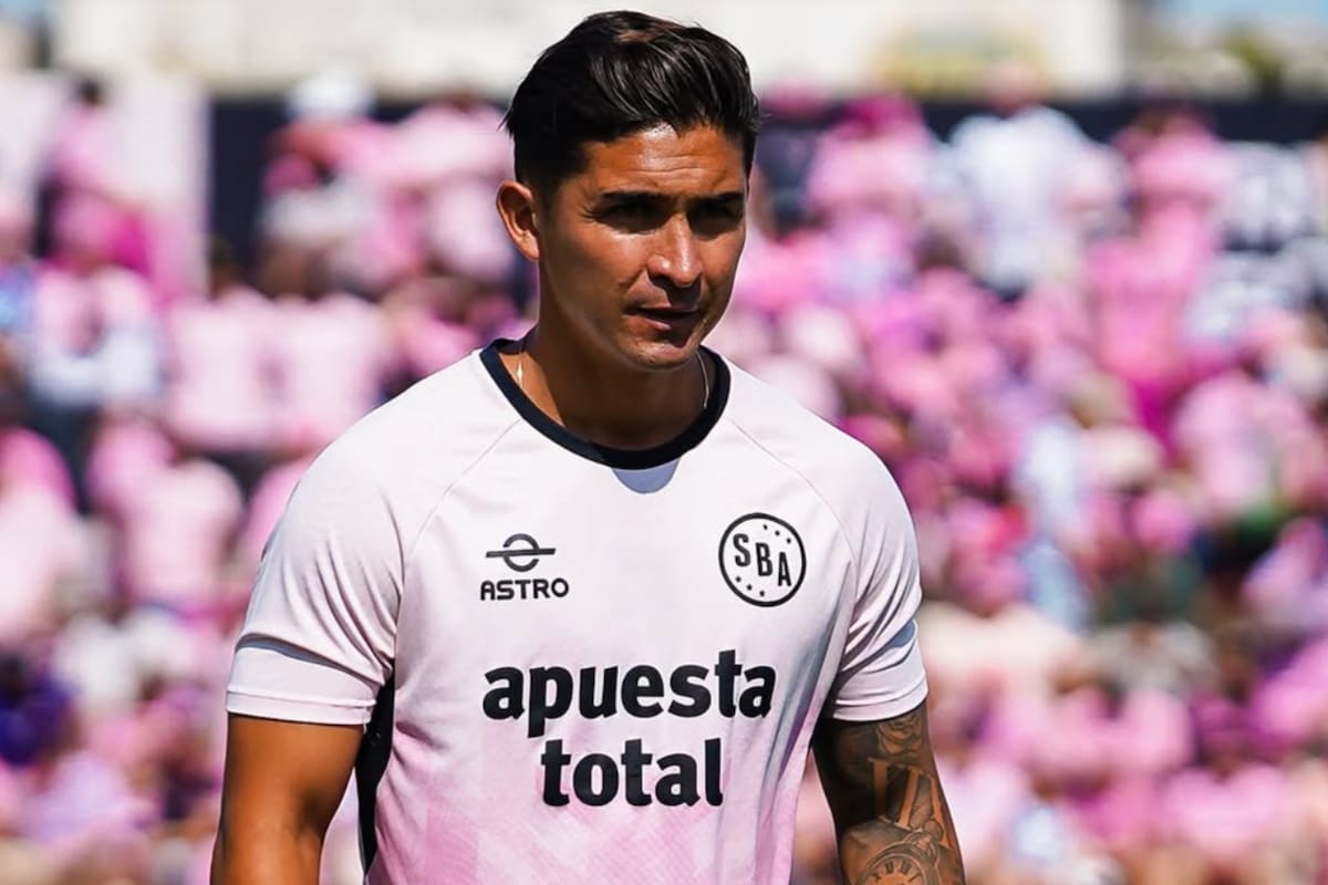 El DT chileno dejó el fútbol peruano con polémica.