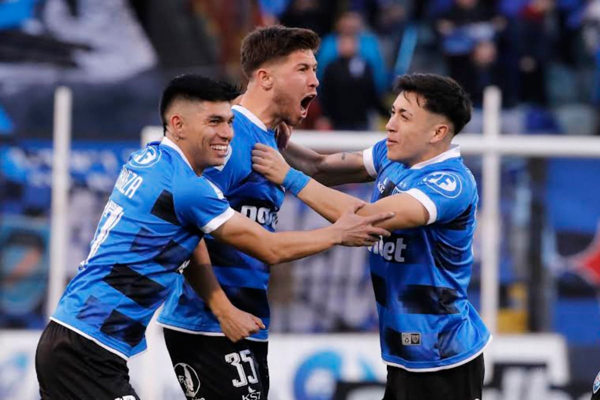 Huachipato no quiere ver a Felipe Loyola con la camiseta de Colo Colo