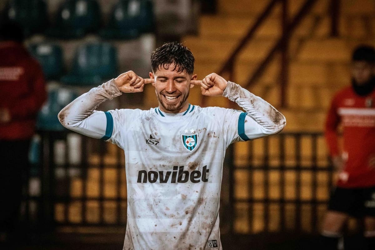 Felipe Loyola podría irse al fútbol brasileño.