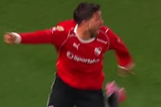 VIDEO | Felipe Loyola volvió a anotar en Independiente y se desahogó con todo en Avellaneda