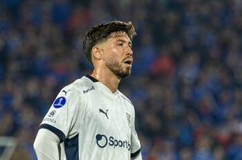 “Un nivel deplorable”: Felipe Loyola es blanco de críticas en Independiente tras nueva derrota