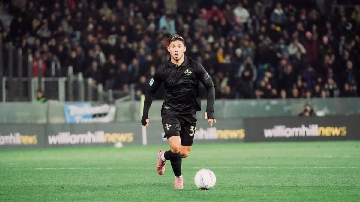 Todo mal para Felipe Loyola: se lesionó y su equipo quedó con pie y medio en el descenso