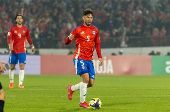 Sufre Nicolás Córdova: confirman lesión de Felipe Loyola y queda casi descartado para La Roja