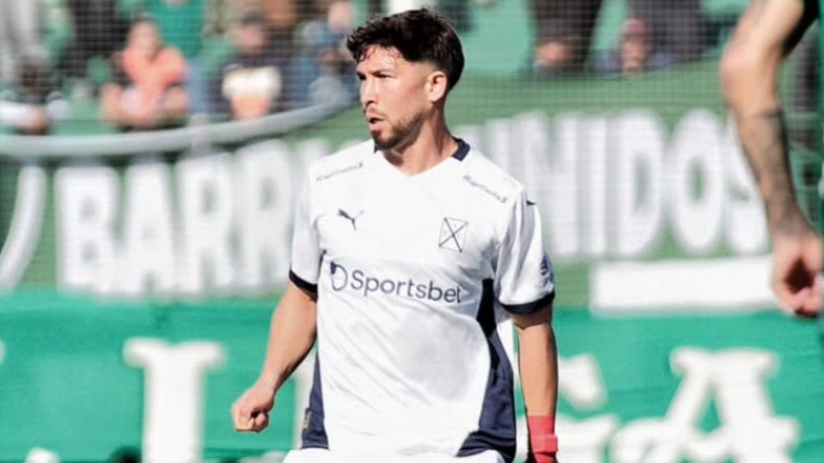 El futbolista chileno que puede descender hoy sábado en Europa