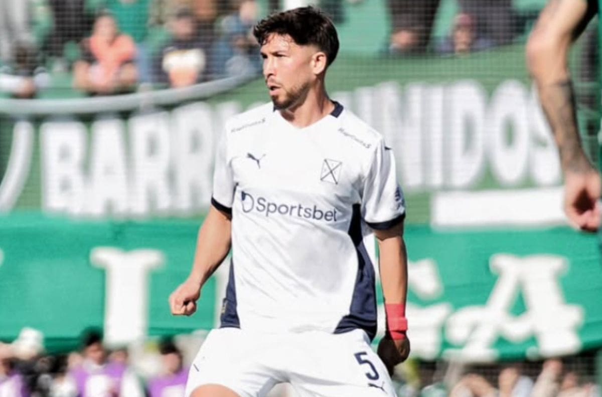 El futbolista chileno que puede descender hoy sábado en Europa