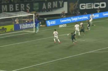 Jugó en la U y brilla en EEUU: deslumbró con este golazo