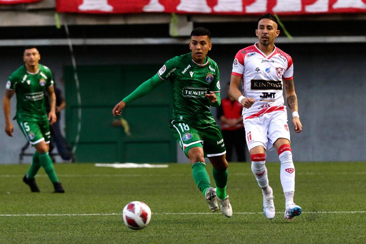 El delantero de Deportes Copiapó anticipó el partido ante Universidad de Chile. Foto: Aton.