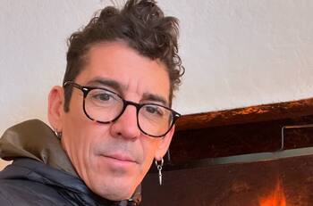 “No ha sido fácil”: Felipe Ríos se separó de su pareja luego de 23 años juntos