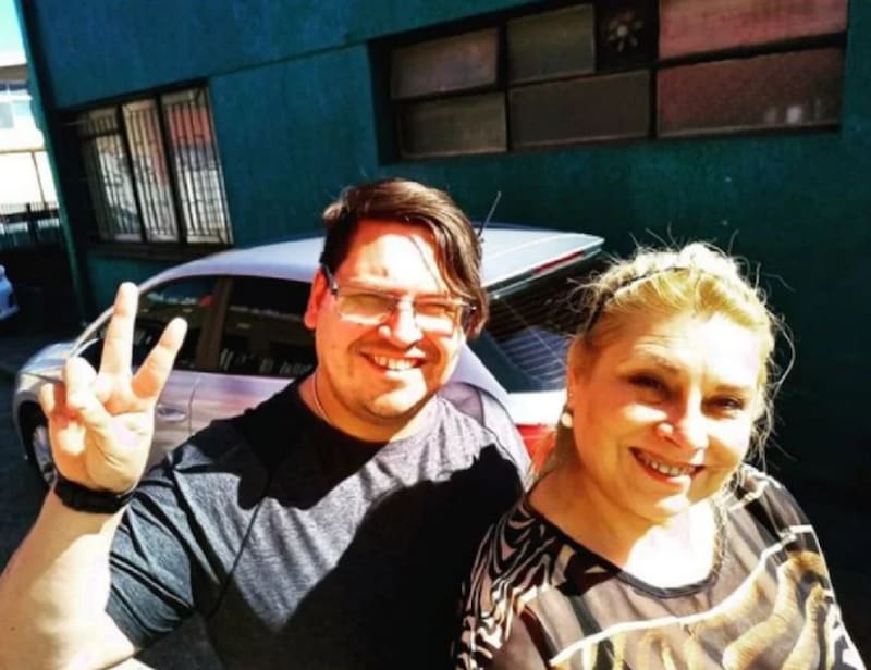 Felipe Rodríguez y Paola Carrasco son madre e hijo.