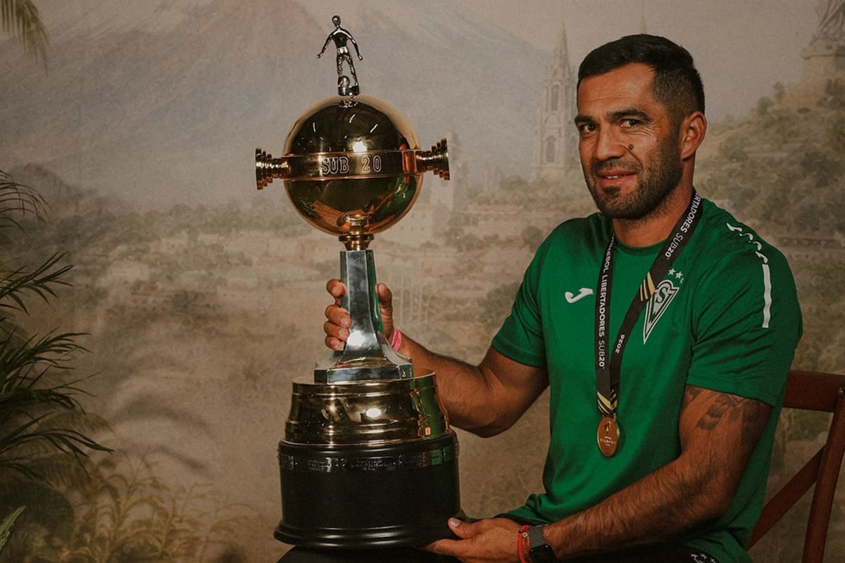 El DT campeón con Santiago Wanderers. Foto: Conmebol.
