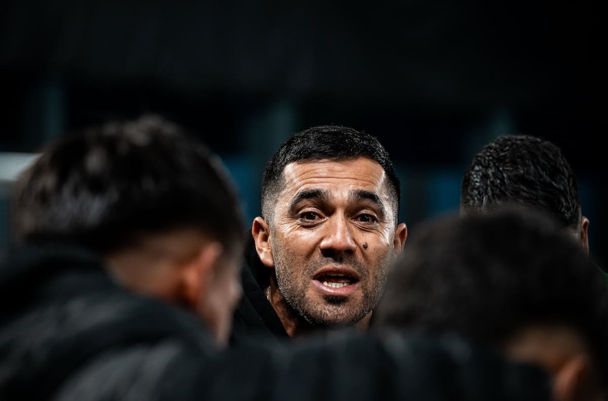 El “fantasma” de Felipe Salinas y un arquero, entre los planes de Santiago Wanderers