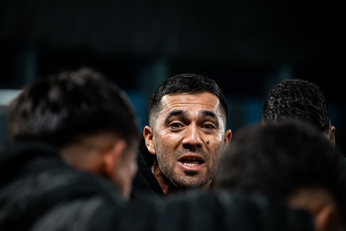 El entrenador suma clamor popular para ser el entrenador del equipo adulto, pero Francisco Palladino es respaldado por la familia Sánchez. Foto: Conmebol.