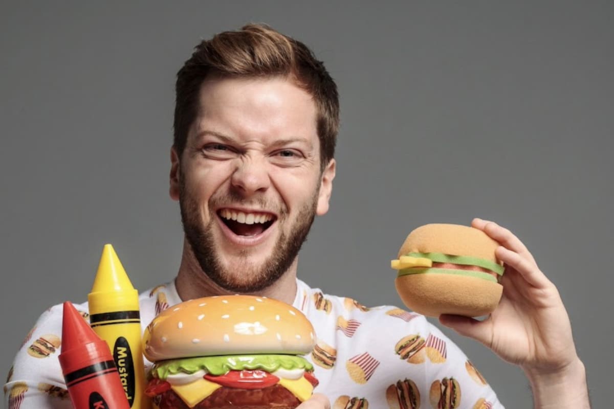 creó la cadena de comida "Chicken Love You".