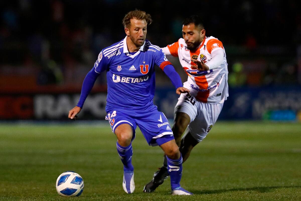 colgó los botines tras salir de la Universidad de Chile en 2022.