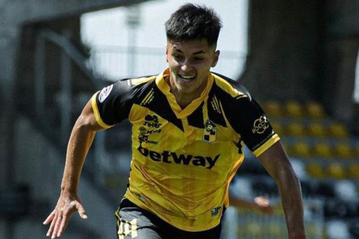 Felipe Yáñez volvió a Colo Colo tras su préstamo en Coquimbo Unido.