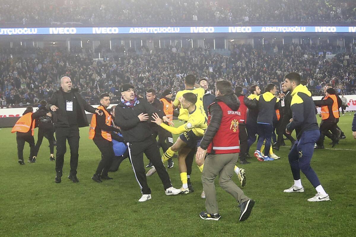 sufrió agresiones por parte de ultras de Trabzonspor el pasado 17 de marzo.