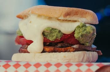 Feria del Sánguche vuelve más recargada que nunca a Santiago: Fecha, lugar y precio de las entradas