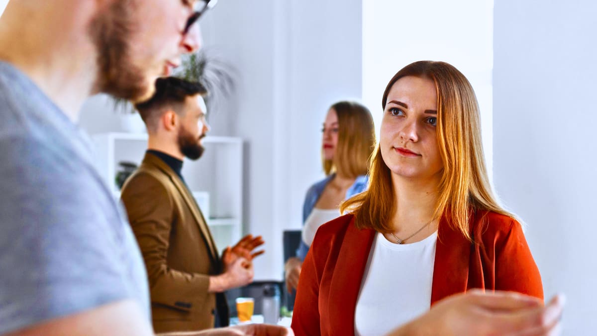 ¿Buscas trabajo? La masiva feria laboral en Santiago que ofrece más de 550 vacantes para jóvenes