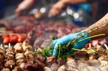 Fiestas Patrias: ¿Qué días son feriados irrenunciables y quiénes sí deben trabajar?