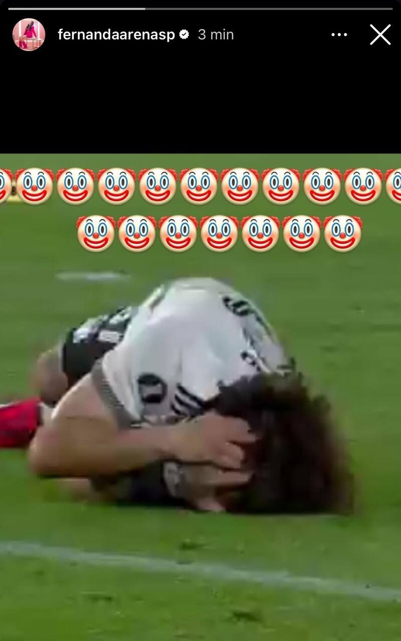 Fernanda Arenas, esposa de Paulo Díaz, tratando de payaso a Maxi Falcón.