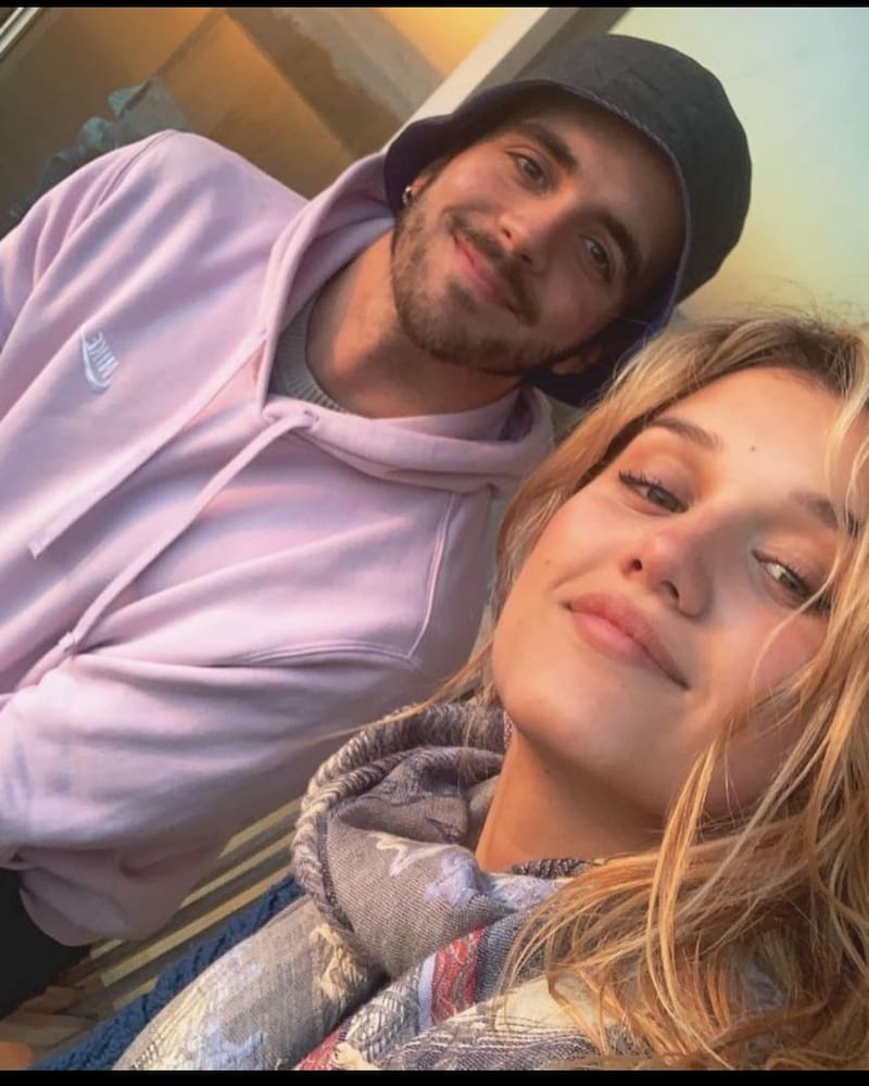 En el nuevo episodio de “La Cabaña”, la joven actriz fue consultada por su pareja, quien lo habría conocido en un gran evento nacional.