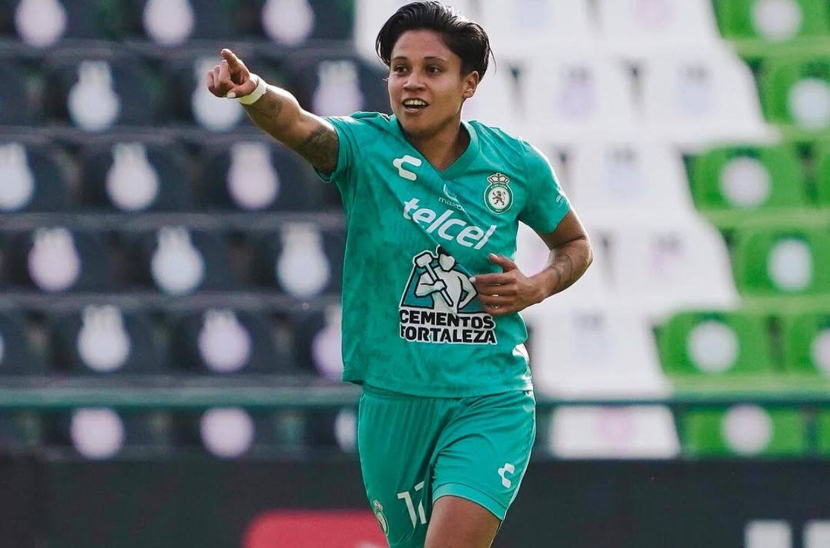 VIDEO | Cabezazo letal: golazo chileno en empate del León ante Tigres