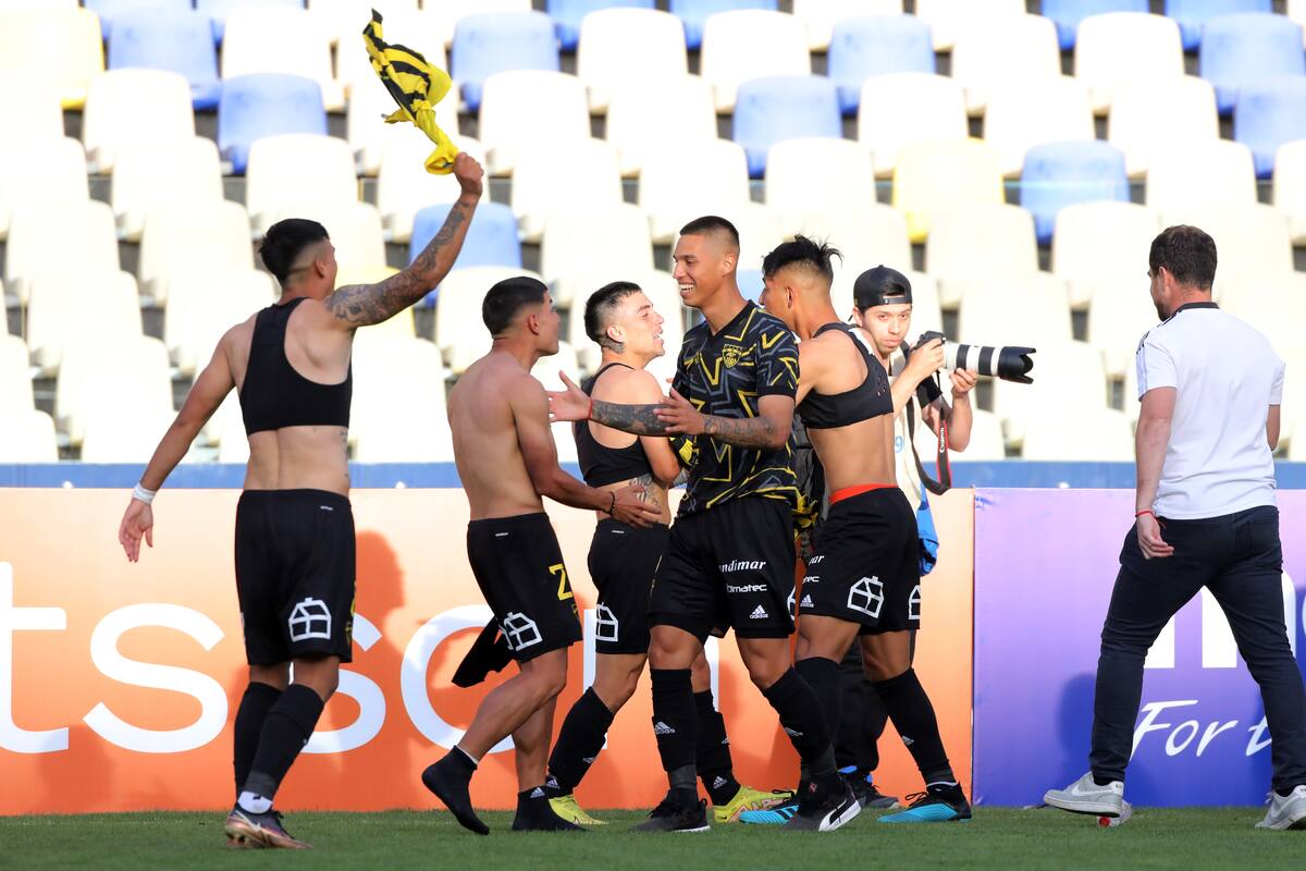 Fernández Vial logró la clasificacíón a cuartos de final de la zona sur de la Copa Chile (Foto: Aton)