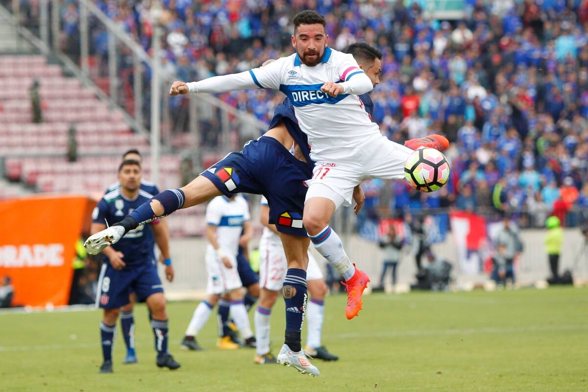 Fernando Cordero logró tres títulos de Primera División y una Supercopa con la Supercopa.