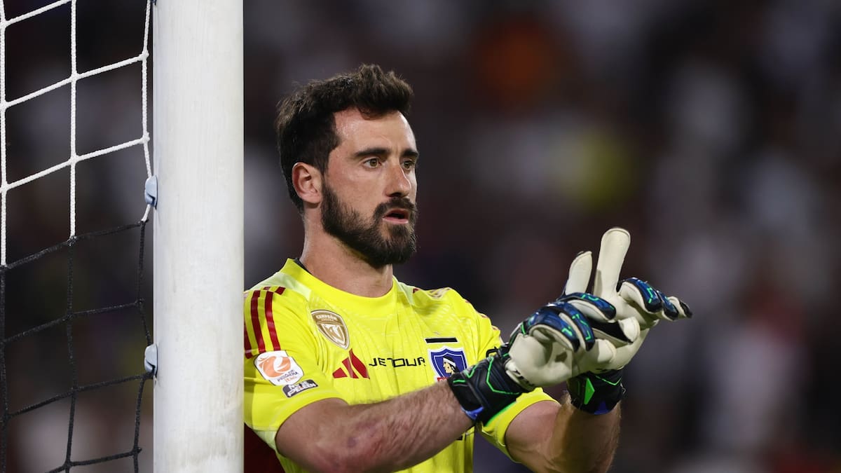 Mientras Colo-Colo busca arquero, Fernando de Paul vivirá días claves para su futuro