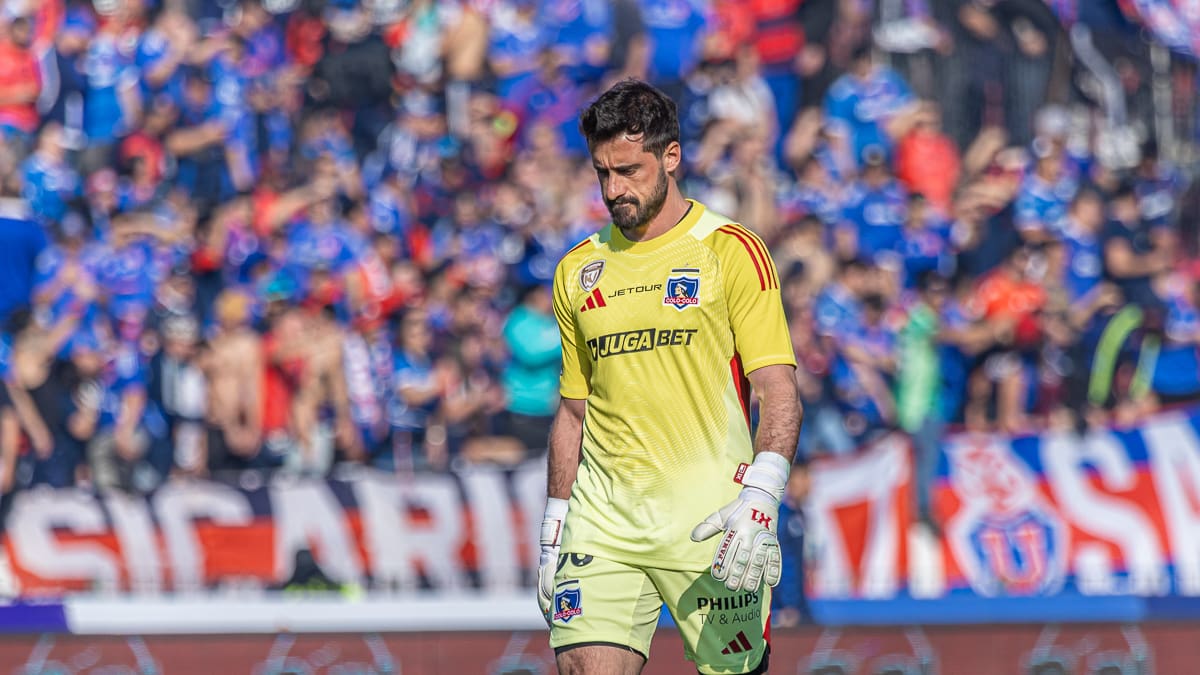Coincidió con De Paul en la U y lo respalda ahora en Colo-Colo: “Me ayudó mucho; es un verdadero profesional”