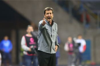 “Si van tres veces a encararte a un entrenamiento, te amenazan y te agreden, pierdo el control emocional del plantel”.