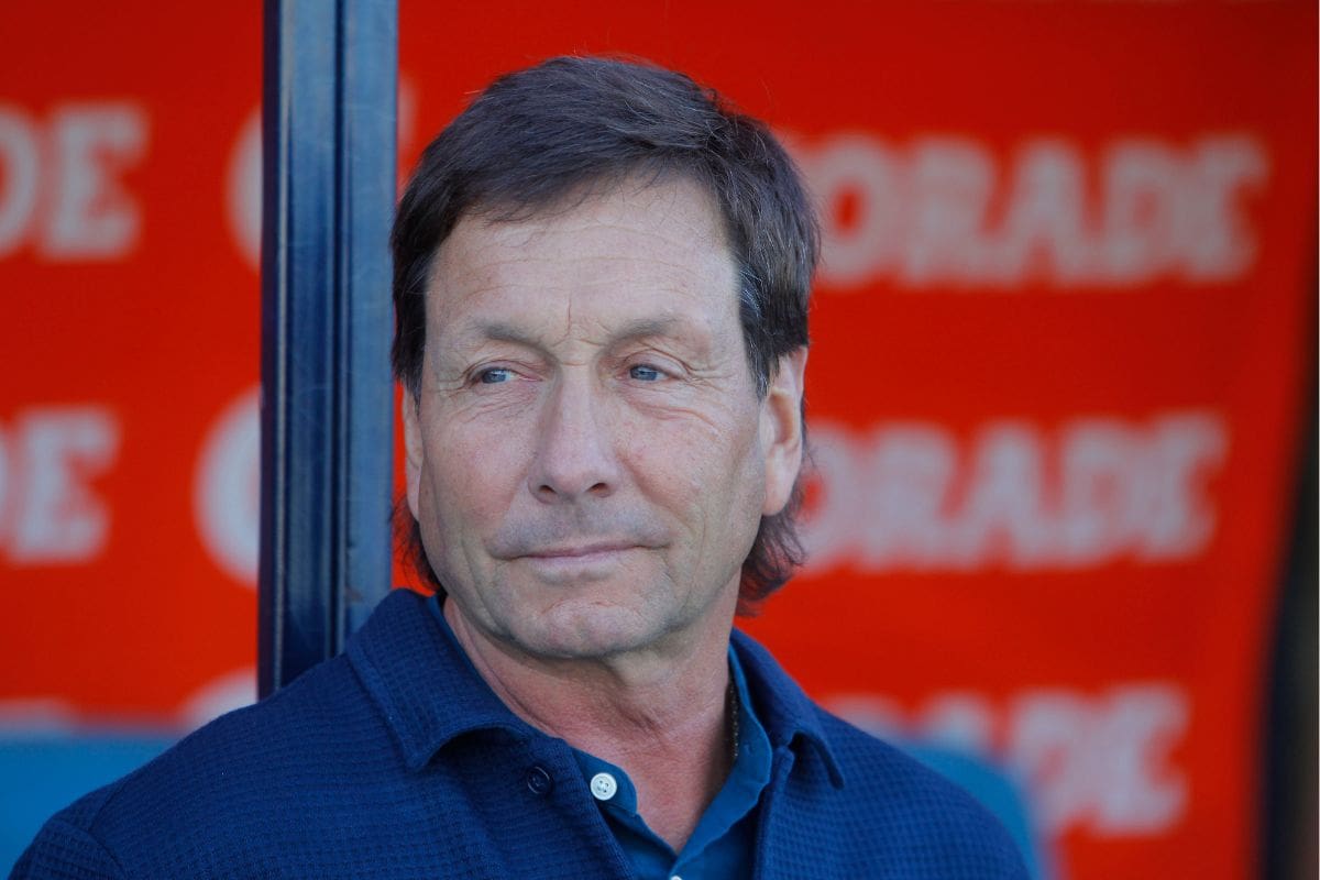Entrenador de larga trayectoria en el fútbol chileno. Foto: Agencia Aton.