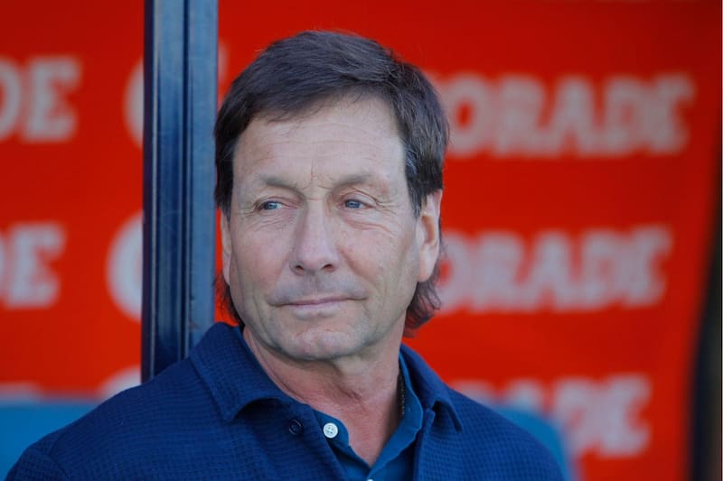 Entrenador de larga trayectoria en el fútbol chileno. Foto: Agencia Aton.