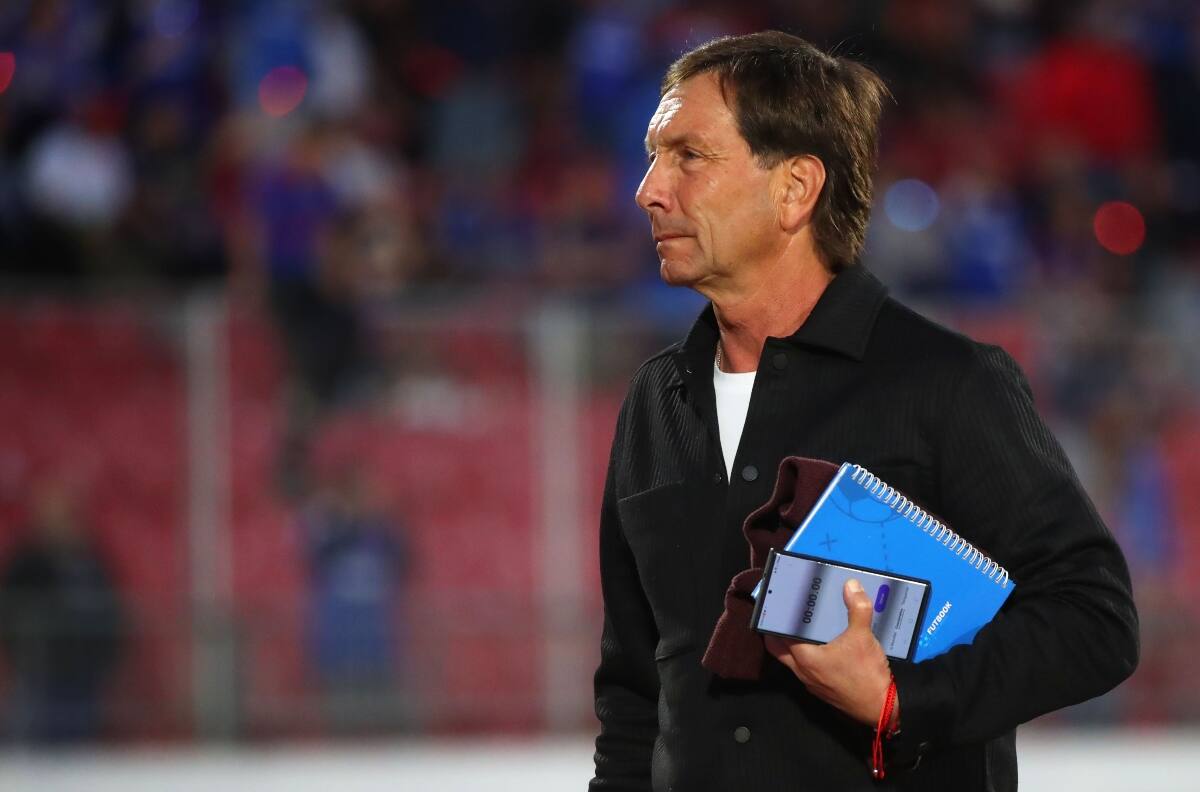 Ya negocia: el ídolo de la UC que Fernando Díaz busca fichar para su Deportes Iquique