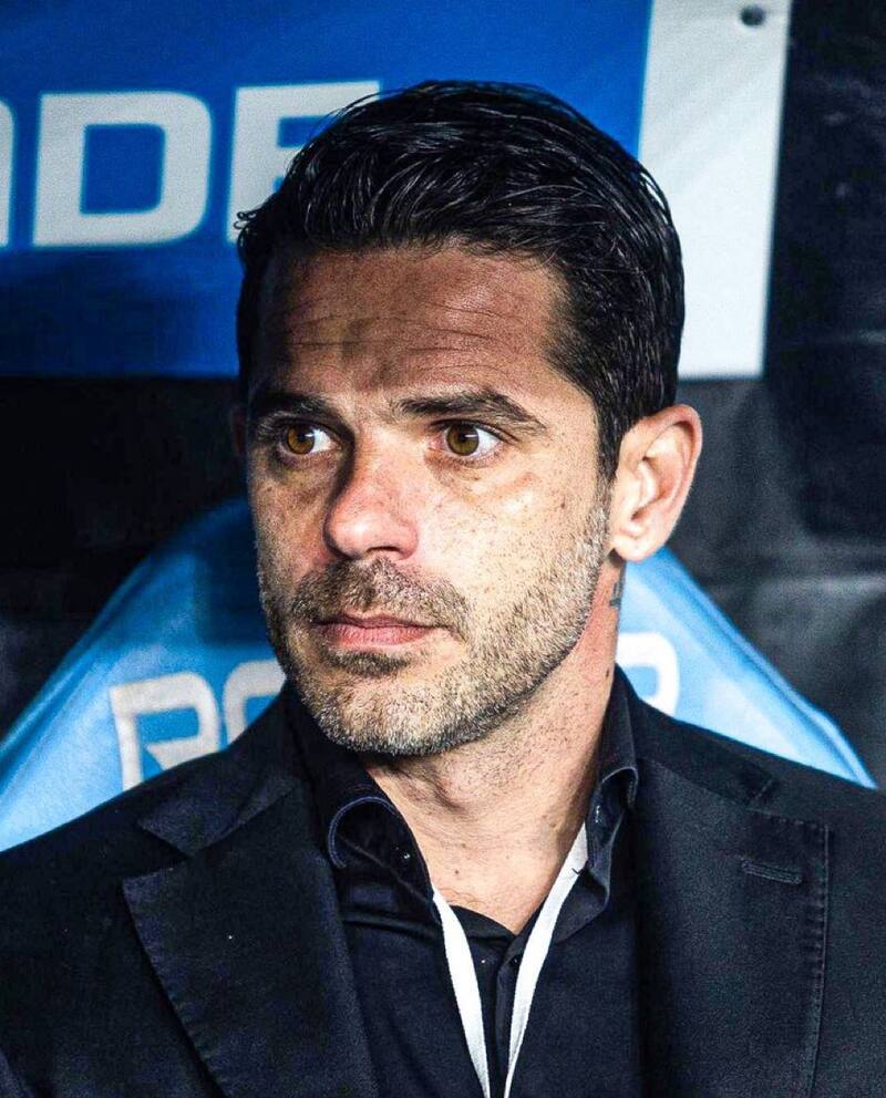 El entrenador renunció a Racing tras la caída ante Independiente.