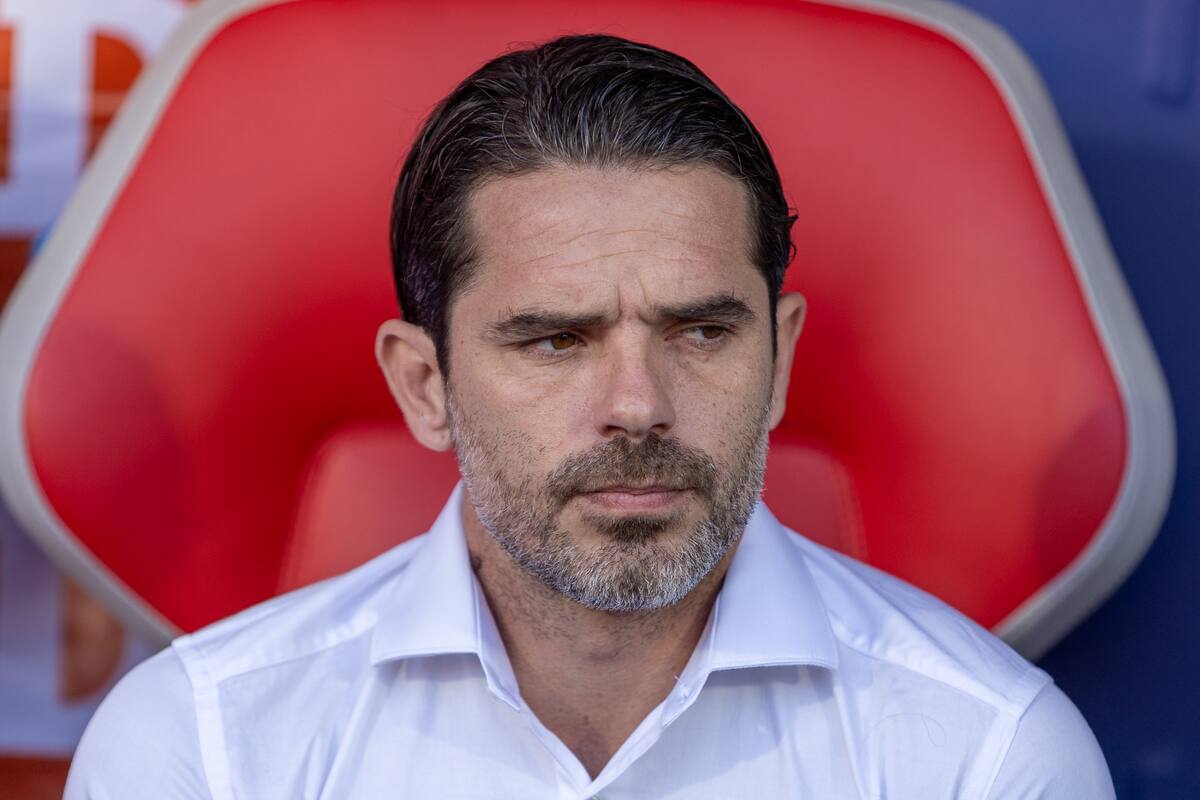 el entrenador deberá definir el equipo titular de Universidad de Chile. Foto: Felipe Escobedo/En Cancha