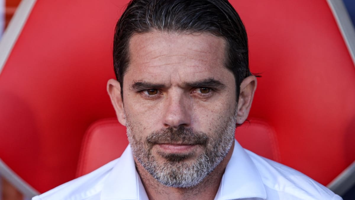 Fernando Gago sigue sufriendo con los problemas físicos: jugador inamovible se lesionó