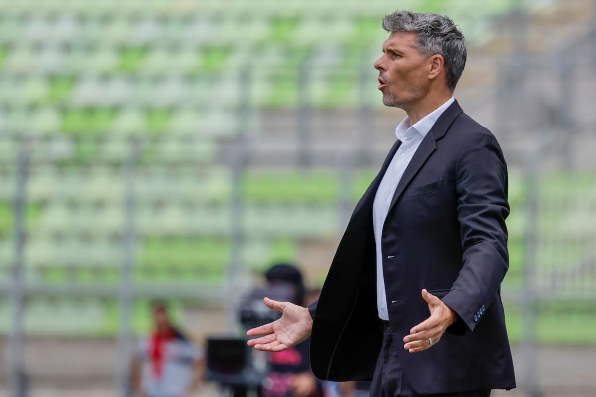 El DT de Colo Colo. Foto: Aton.