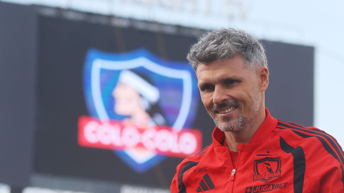 “Colo Colo siempre va a estar peleando y tiene para los tres frentes; este es el año de Fernando Ortiz”