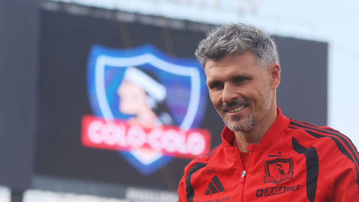 Fernando Ortiz celebra esperado regreso en Colo-Colo