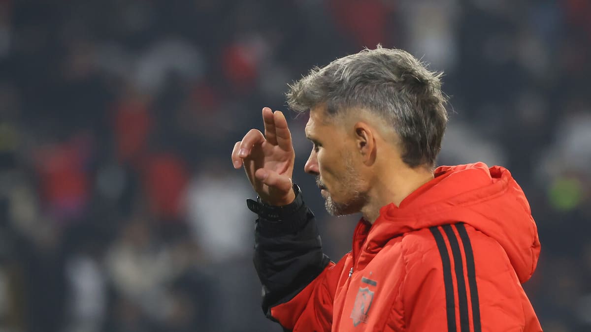 El factor que aceleró todo: La fuerte razón de Fernando Ortiz para pedir un nuevo arquero para Colo-Colo